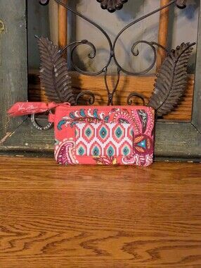 Vera Bradley Retired Call Me Coral Zip ID Case